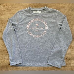 Abercrombie‎ Kids Girl’s Size 9/10 Gray/Pink Poly Graphic Long Sleeve Tee